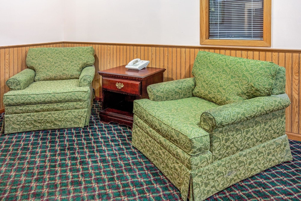 McHenry Inn 20/29