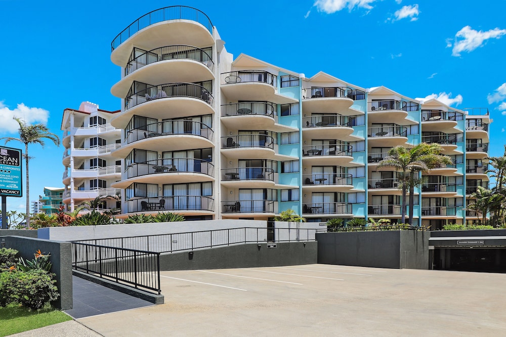 OCEAN BOULEVARD 2/68