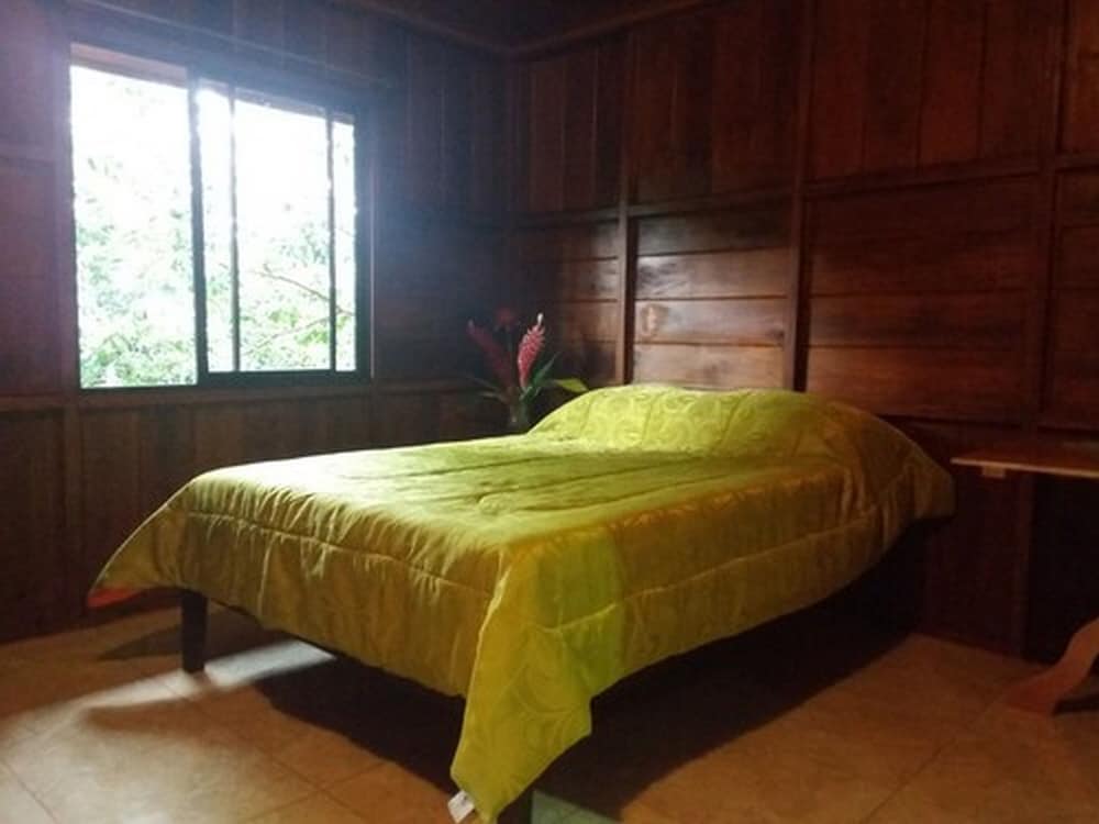 Rancho De Lelo Ecolodge & Sustainable Farm 35/65