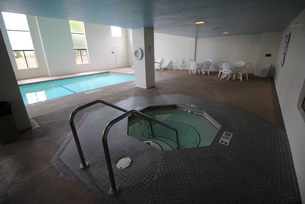 Inn of Lompoc 30/56