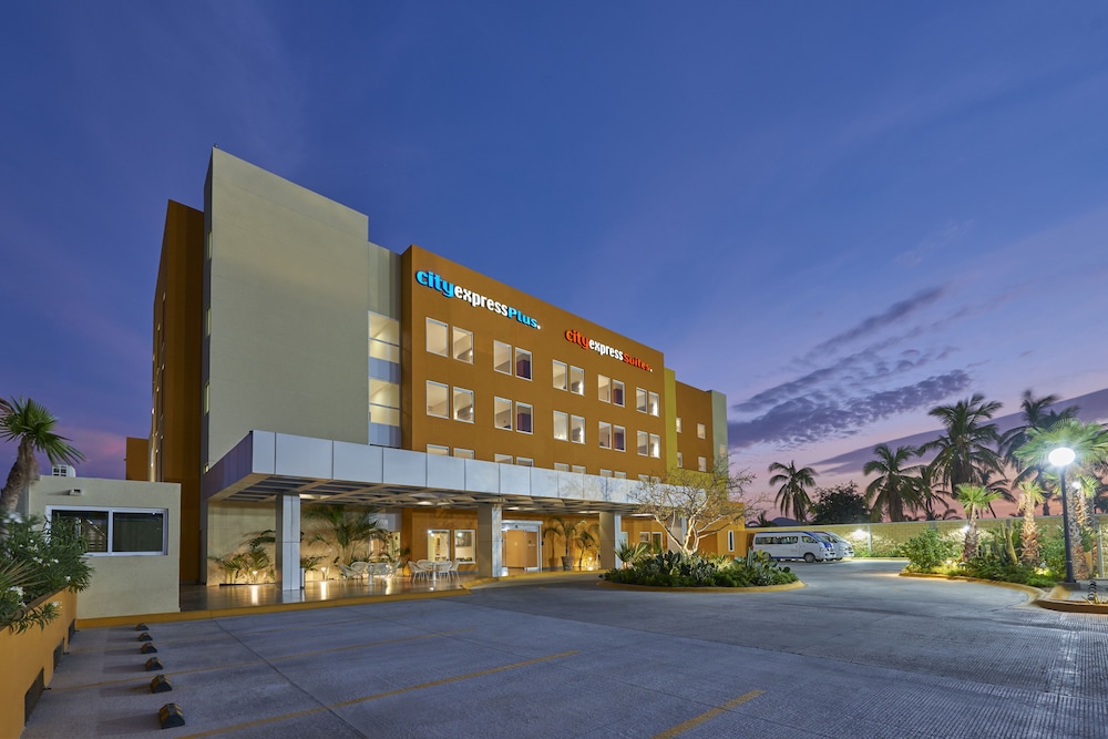 City Express Plus by Marriott Cabo San Lucas in CABO SAN LUCAS