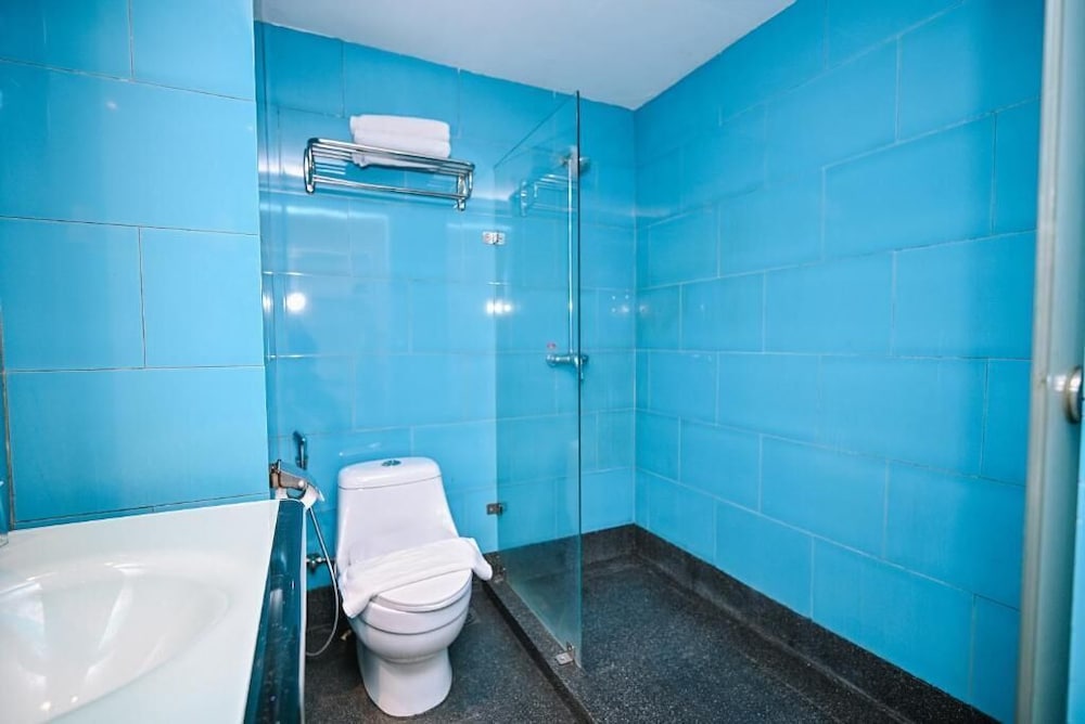 Kingston Hotel 10 @ Bukit Jalil 57/61
