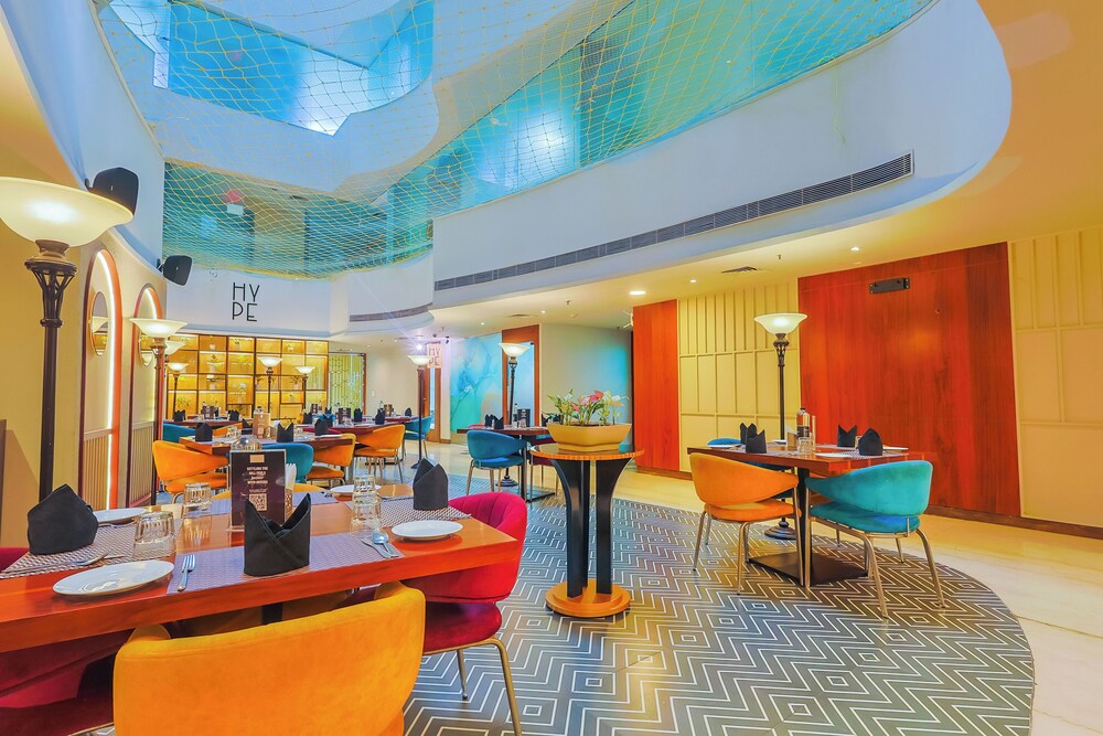 Hyphen Business Hotel 38/50