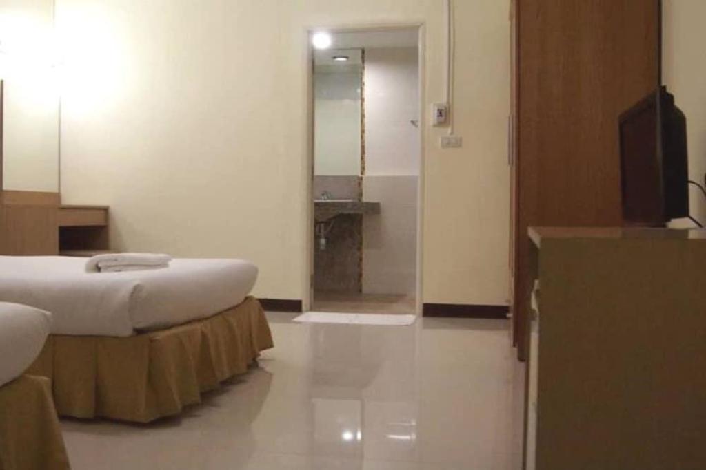 Living Apartment 18/18