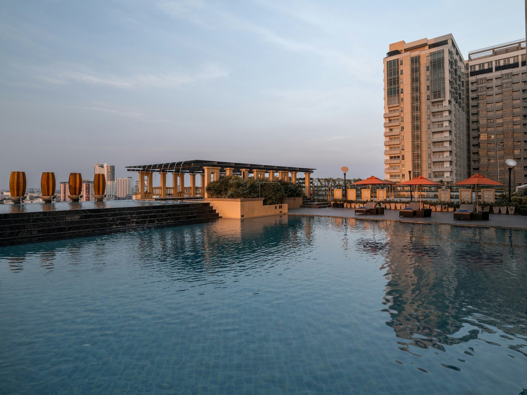 The Grand Fourwings Convention Hotel 44/45