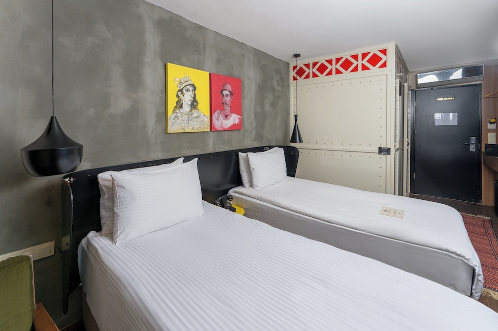 DESIGN, TWIN BEDS