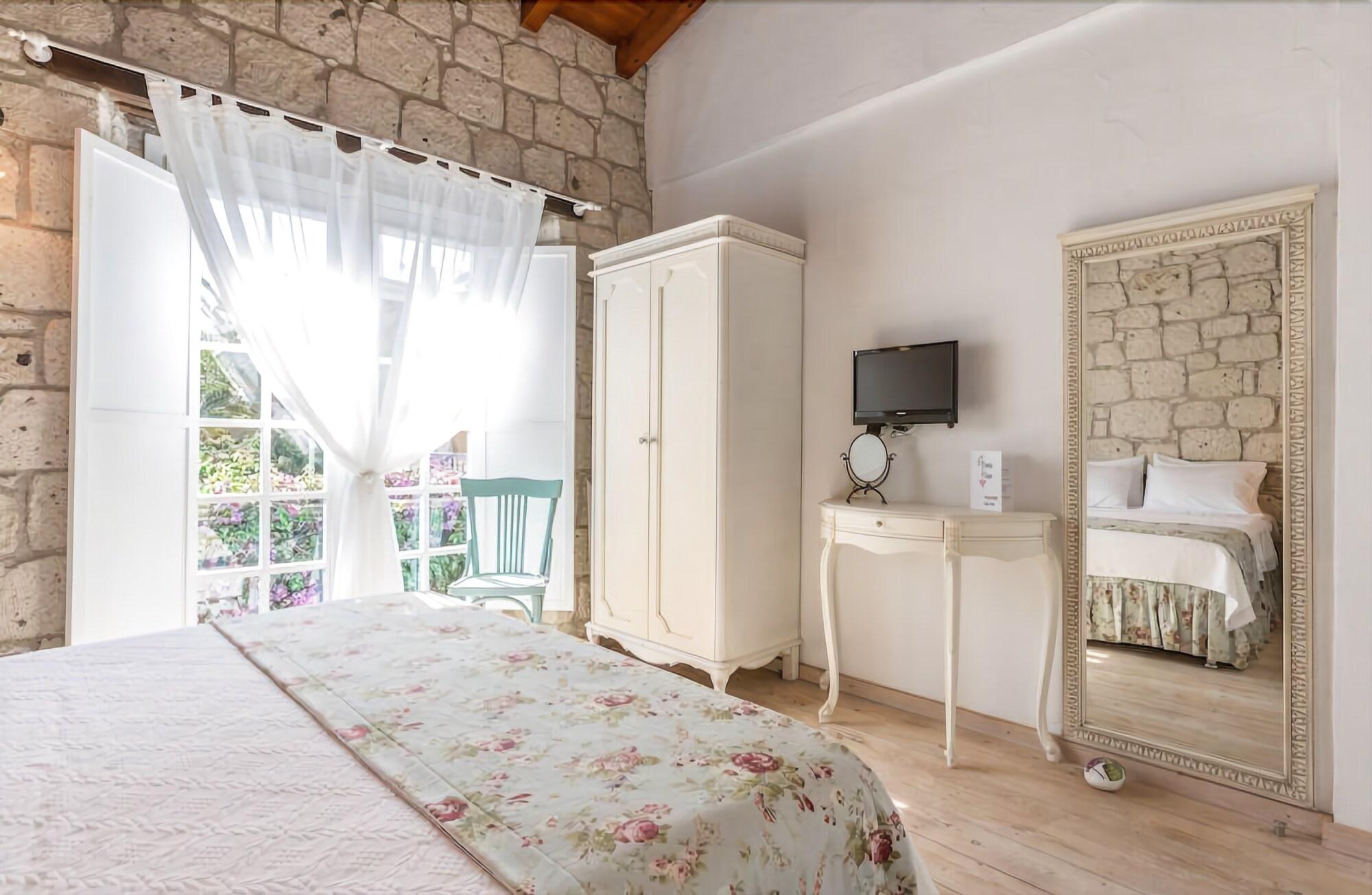 Asma Han Hotel 32/44