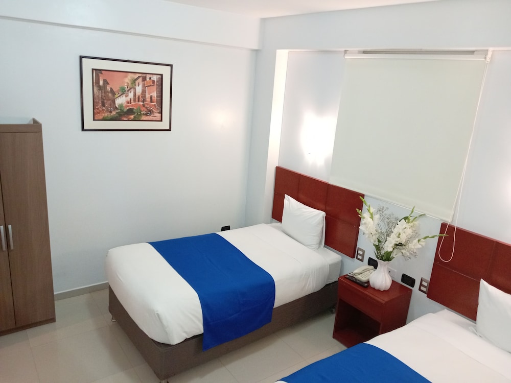 Hoteles Casa Real 4/36