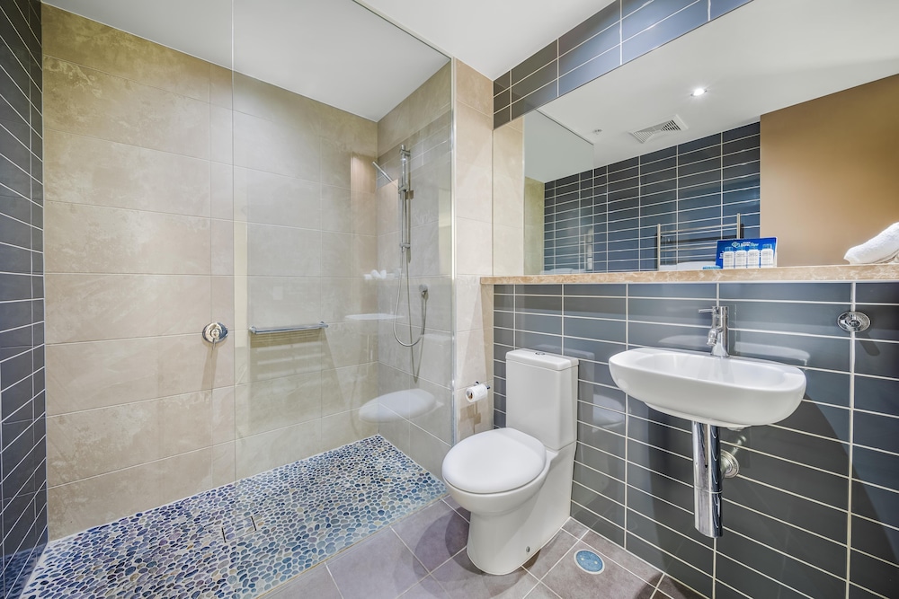 Oaks Redcliffe Mon Komo Suites، North Lakes، Narangba 76/77