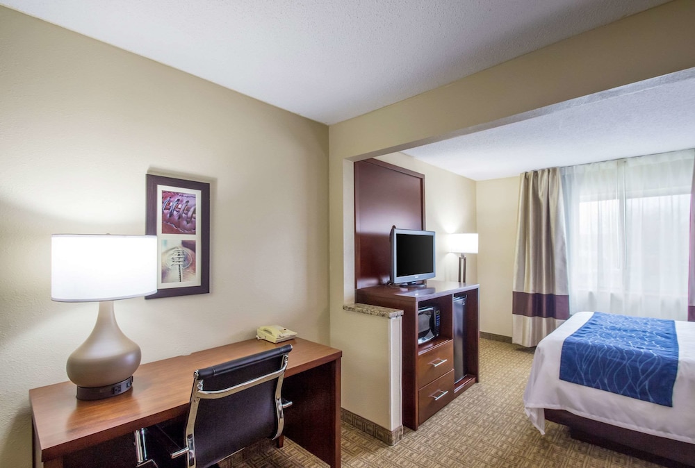 Quality Inn & Suites Green Bay - Ashwaubenon 31/50