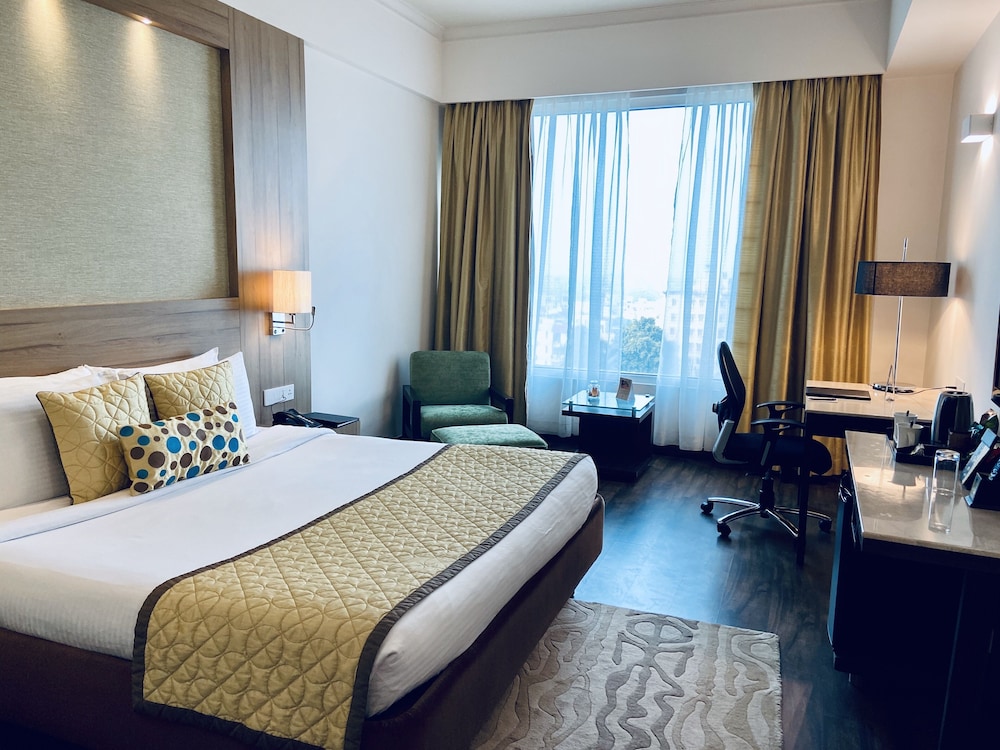 The Landmark Hotel 8/49