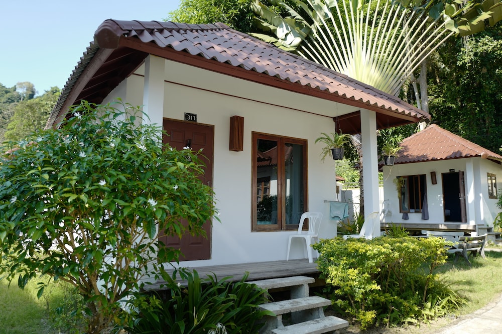 Nature Beach Resort 8/70