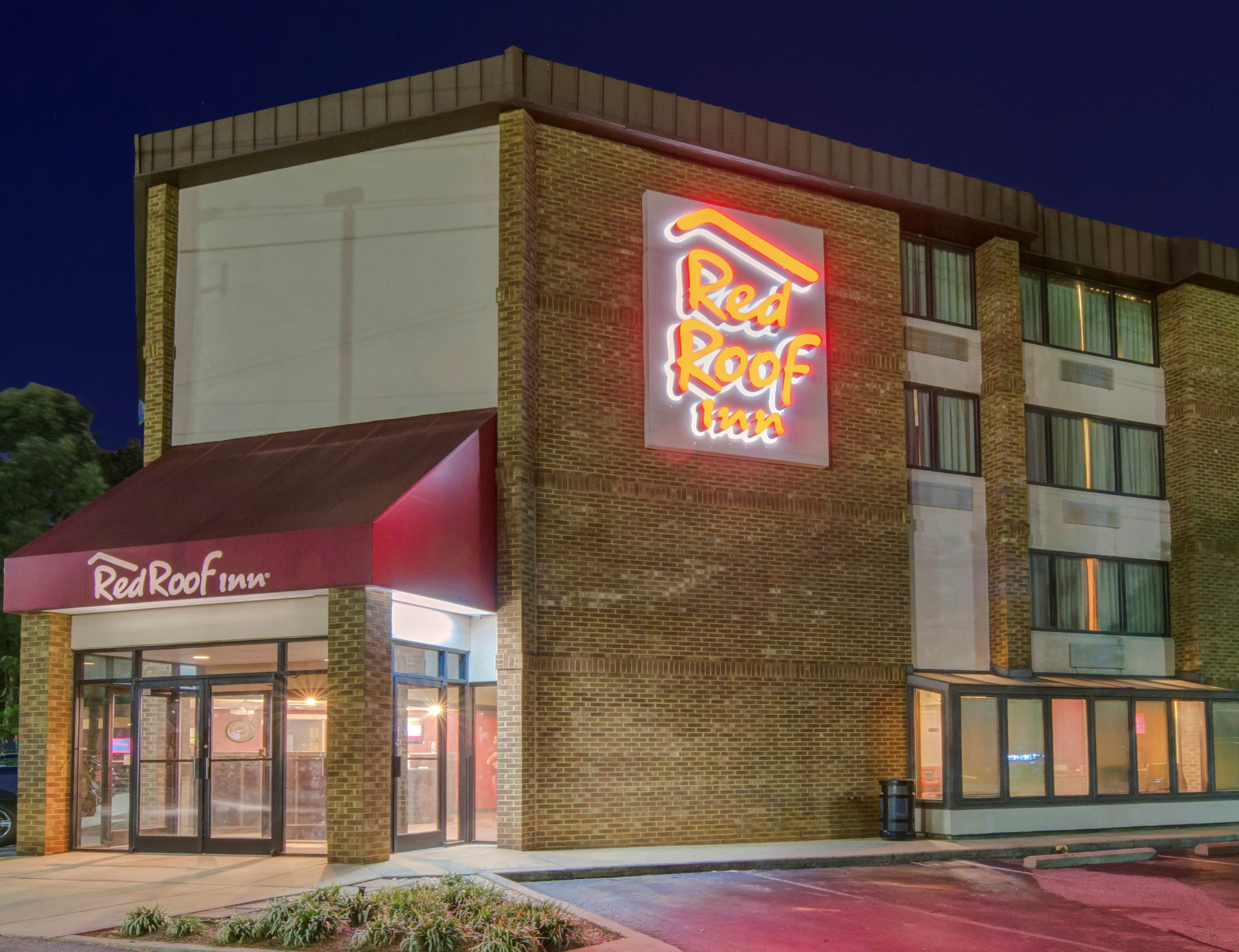 Red Roof Inn Raleigh Southwest - Cary 4/19