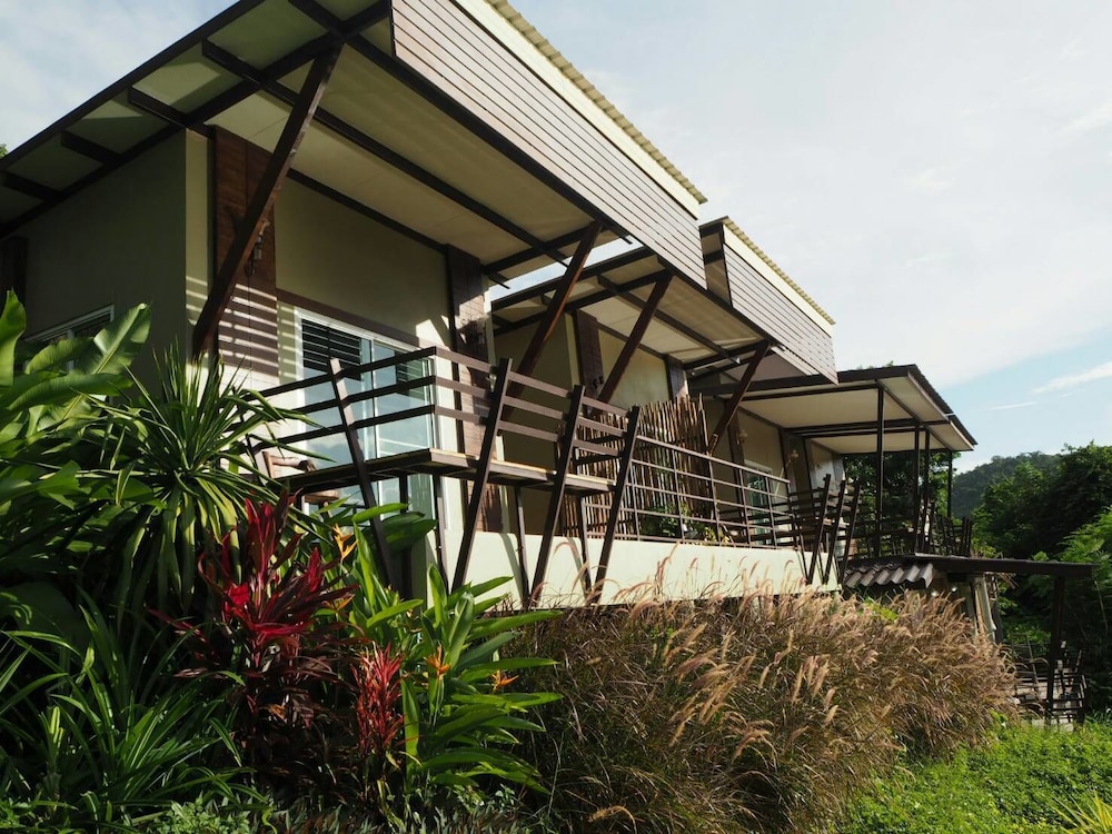 Kwainoy Riverpark & Resort 3/64