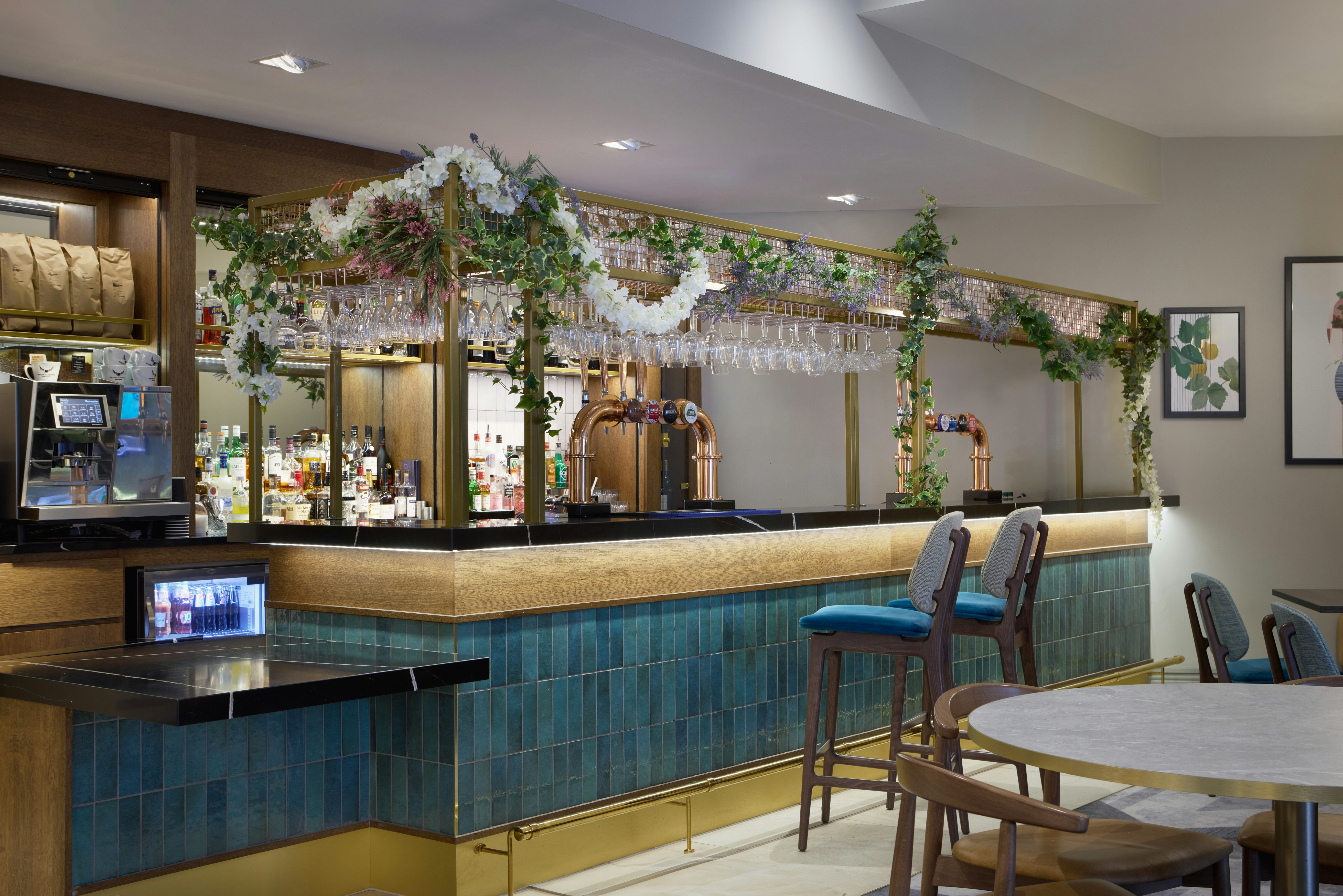Doubletree By Hilton Dartford Bridge 56/84