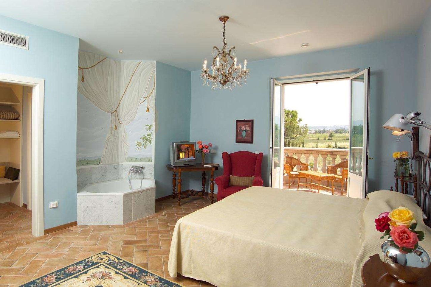 VILLA ZUCCARI 8/27