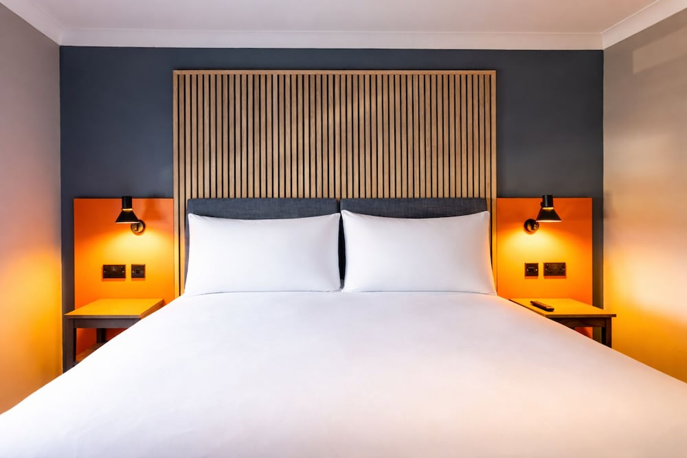 FAMILY, DOUBLE BED, WITH EXTRA BED