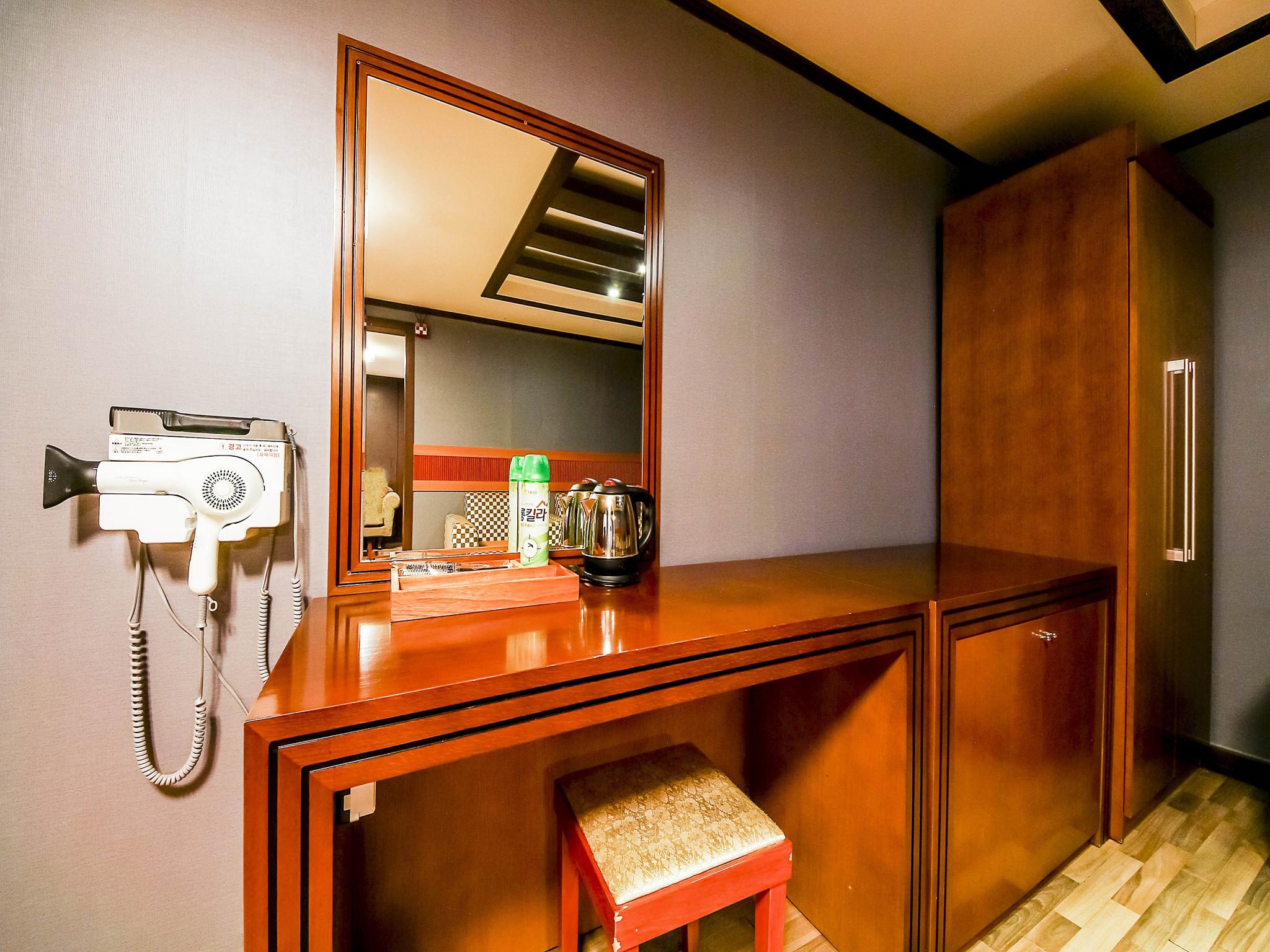 Suwon Station J Hotel 25/25