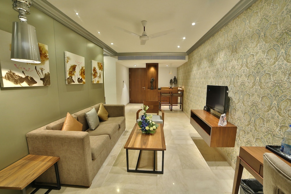 JAISAMAND ISLAND RESORT 40/67