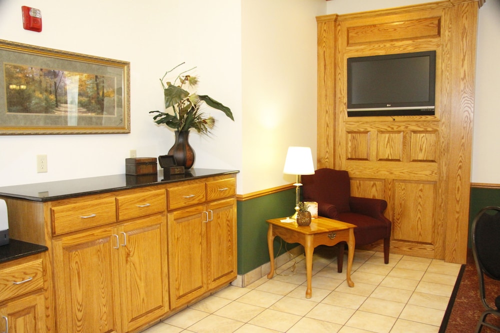 Horizon Inn and Suites 10/62