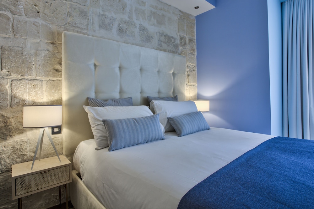 Barrakka Suites 12/50