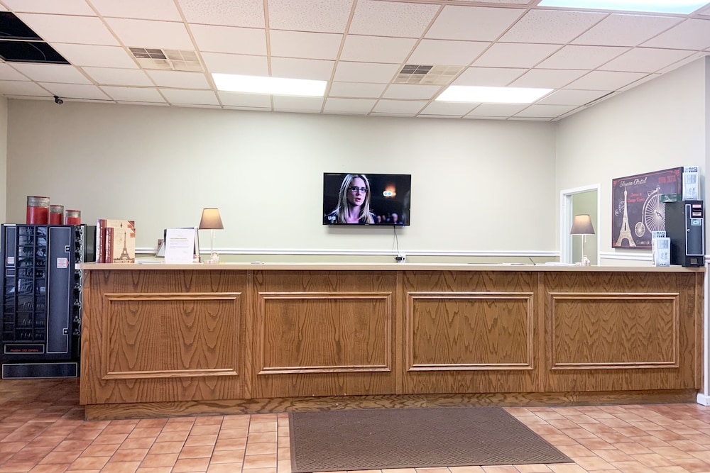 Paris Inn and Suites 10/40