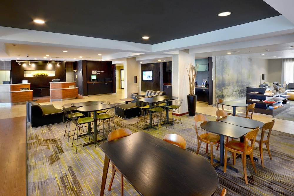 Courtyard by Marriott Beckley 52/64