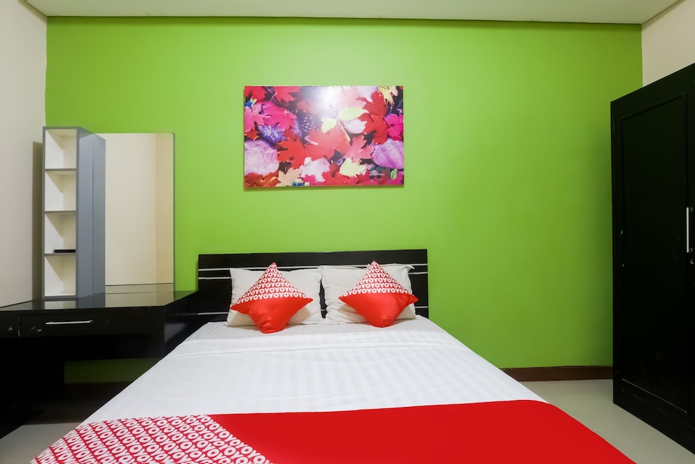OYO 90193 D'waru Homestay Syariah 14/23