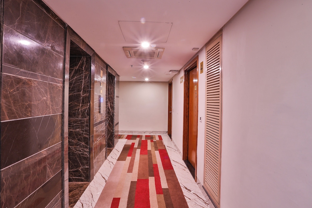 Avari Xpress Multan 29/49