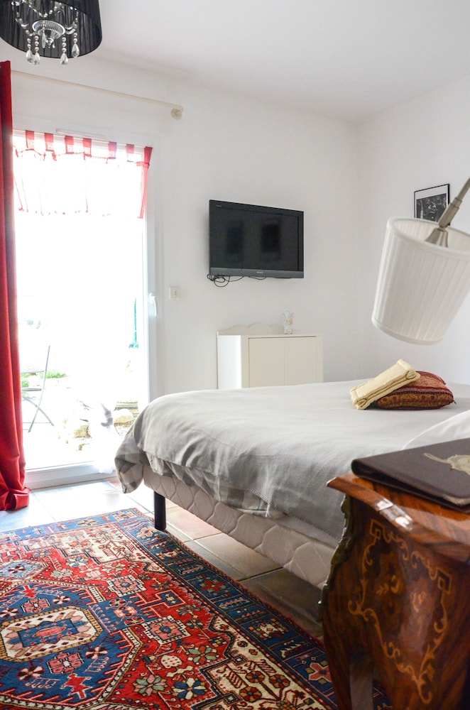 Hotel A La Villa Boucicaut 25/74