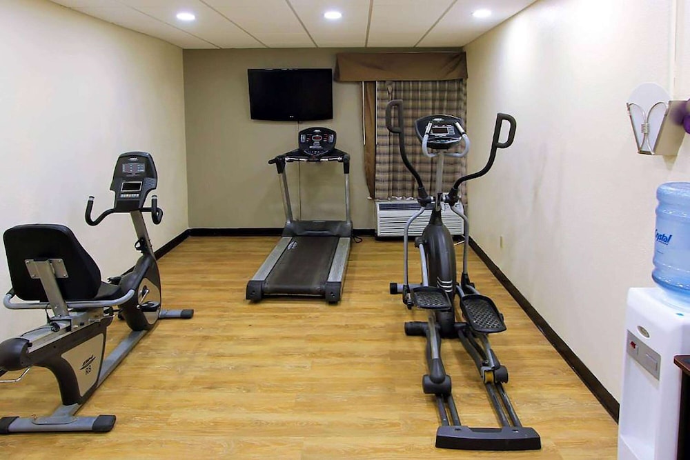La Quinta Inn & Suites by Wyndham Fayetteville I-95 21/29