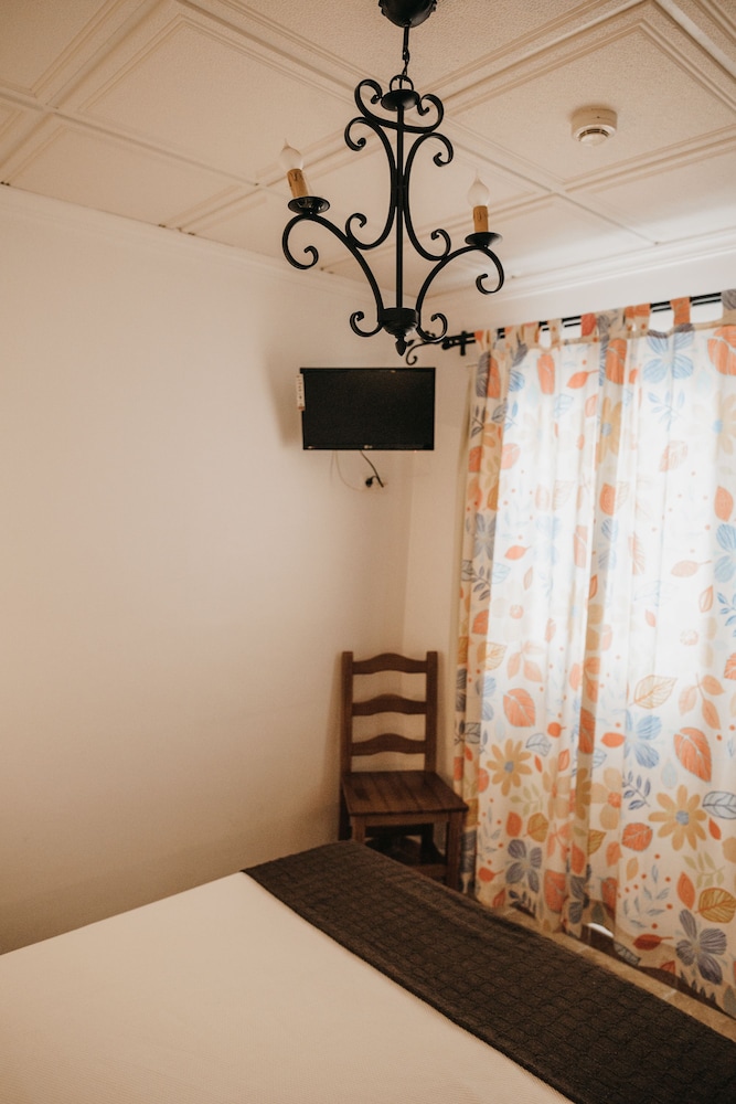 Hotel Nuro 33/67