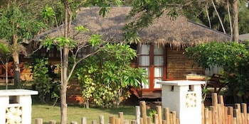 Suan Ban Krut Beach Resort 19/66