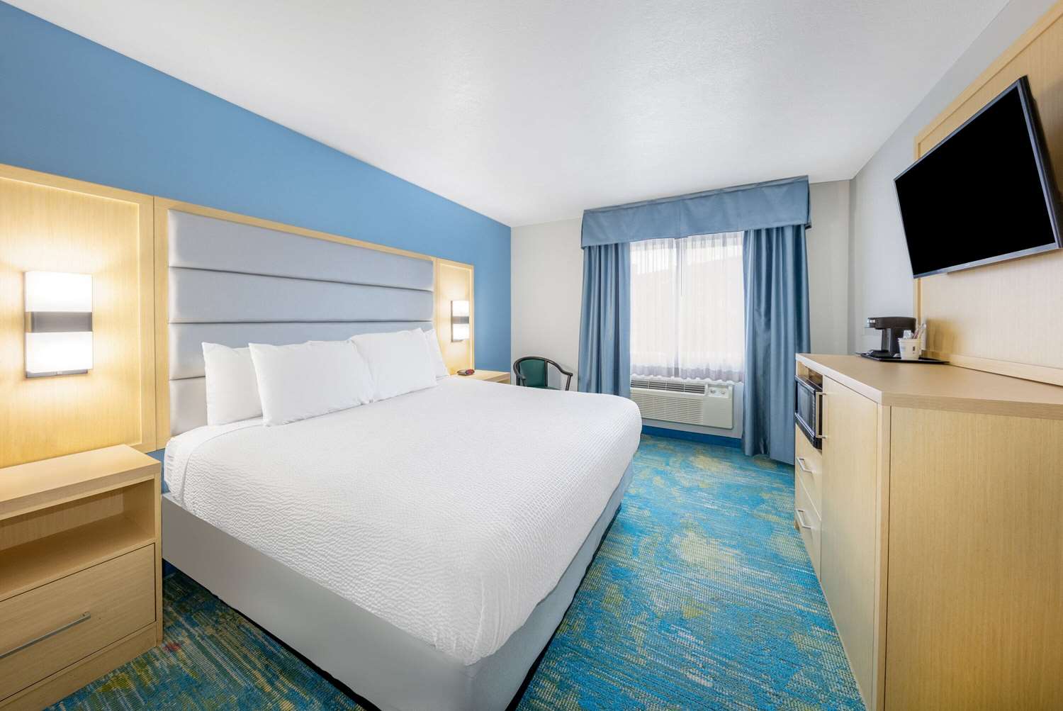 Days Inn By Wyndham Springville 12/44