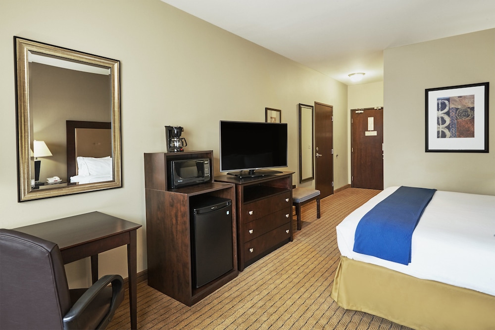 Holiday Inn Express Hotel And Suites Madison Verona 21/58