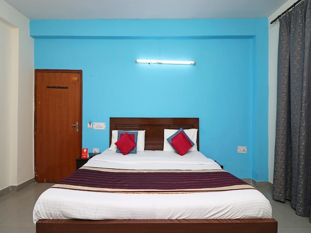 Hotel Akash Palace 8/21