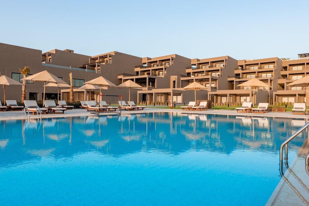 Sentido Naga Bay in SOMA BAY