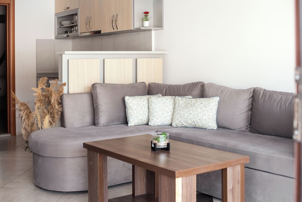 Cattaroom Apartments 50/76