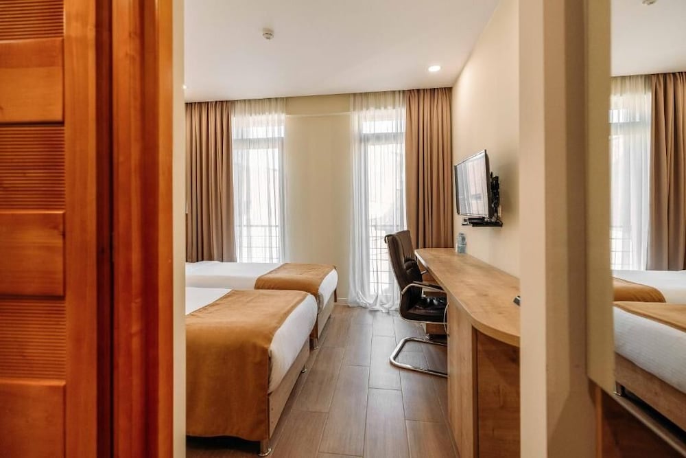 Atrium Boutique Hotel 31/50