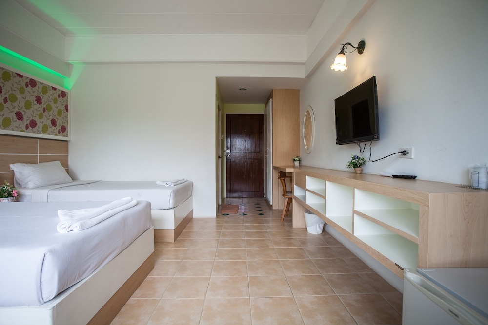 The Greenery Hotel 25/54