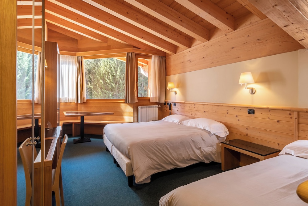 Hotel Garnì Pegra 27/76