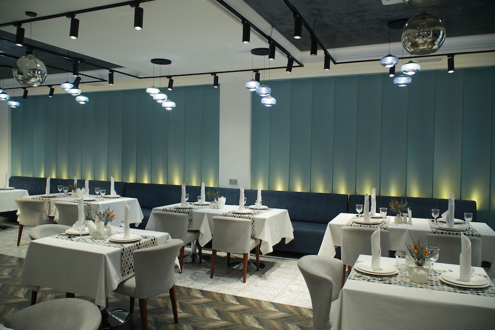 Green Park Hotel 56/67