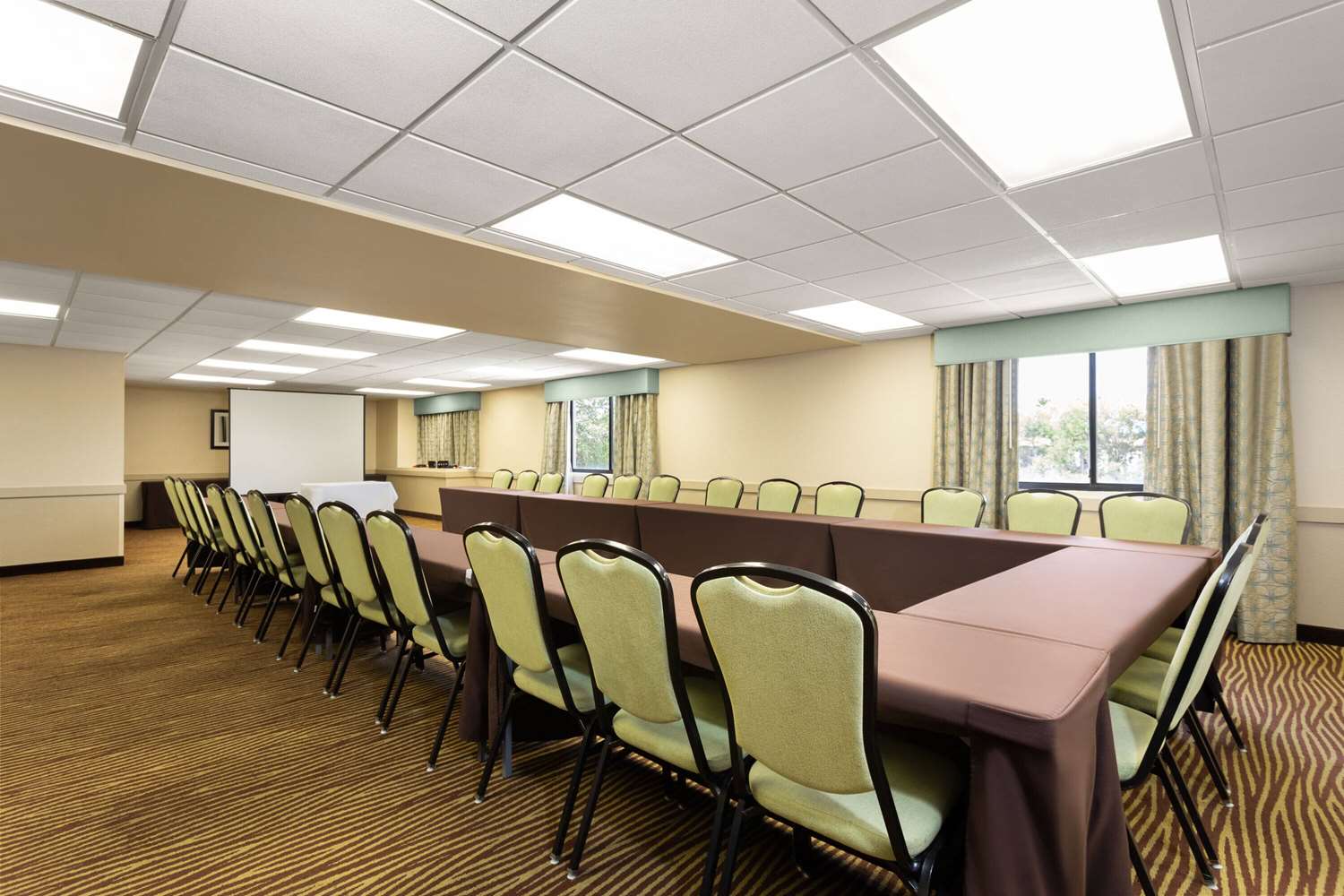 La Quinta Inn & Suites by Wyndham Bonita Springs Naples N. 38/47