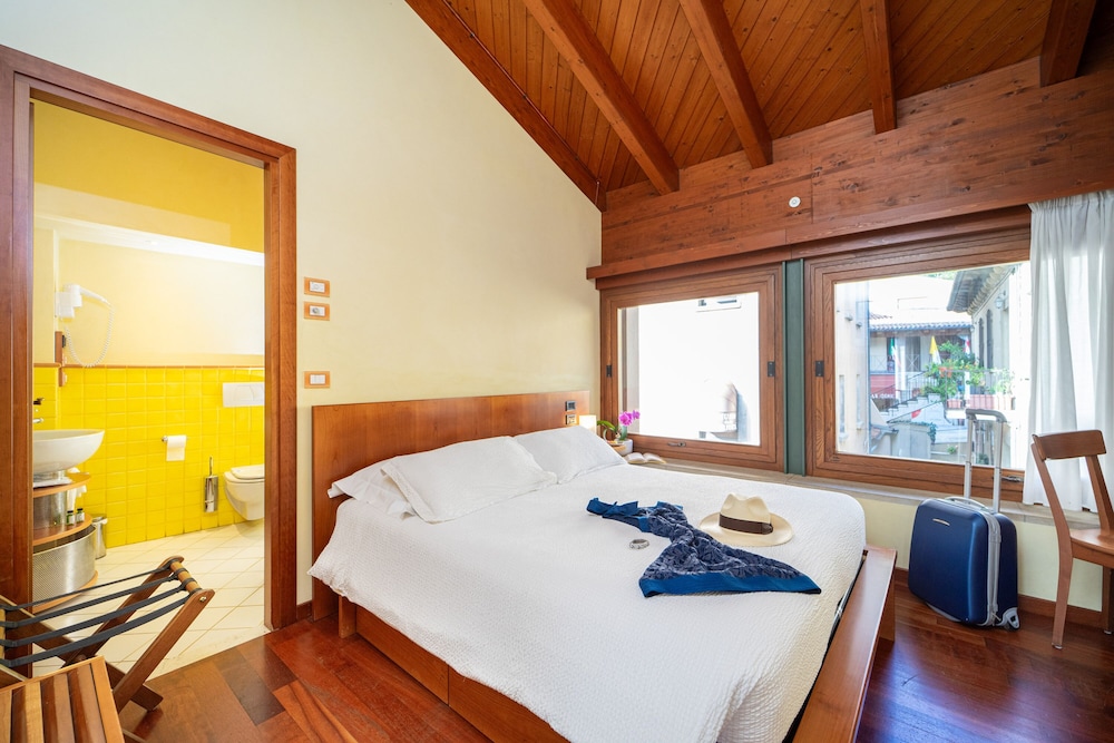 Hotel Cesare 11/50