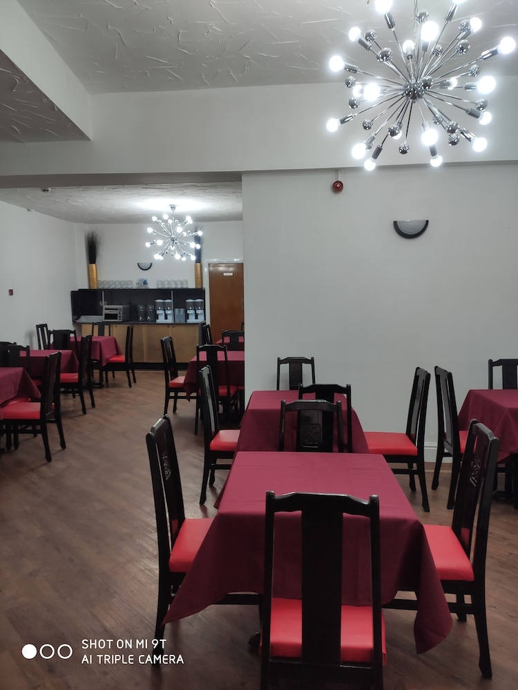 The Mardi Gras Guest Accommodation 40/47