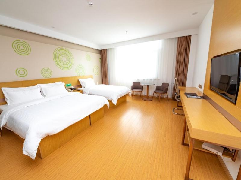 GreenTree Inn Baoding City Zhuozhou Railway Station Store 7/19