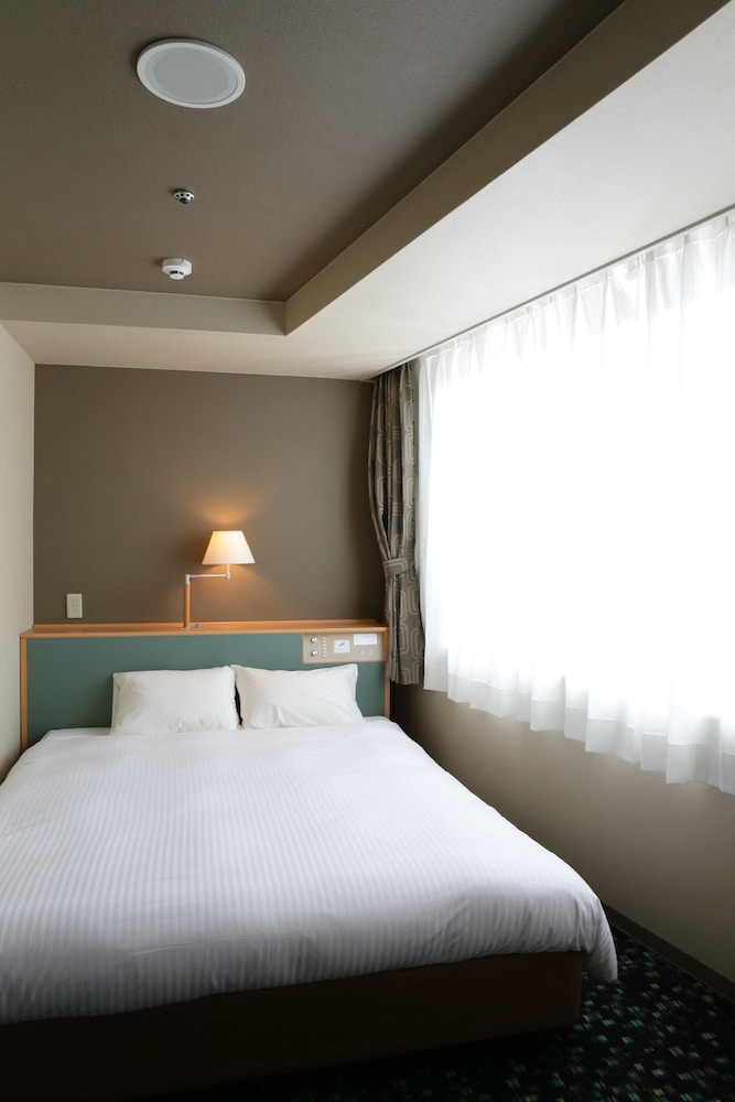 ROOM, DOUBLE BED, SMOKING