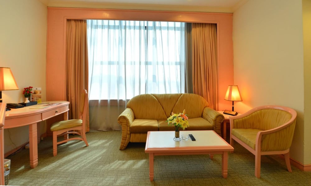 Emerald Puteri Hotel 25/37