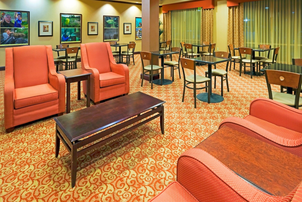 Holiday Inn Express Hotel Suites Athens 40/47