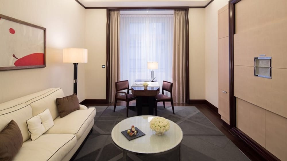 The Peninsula Paris 26/56